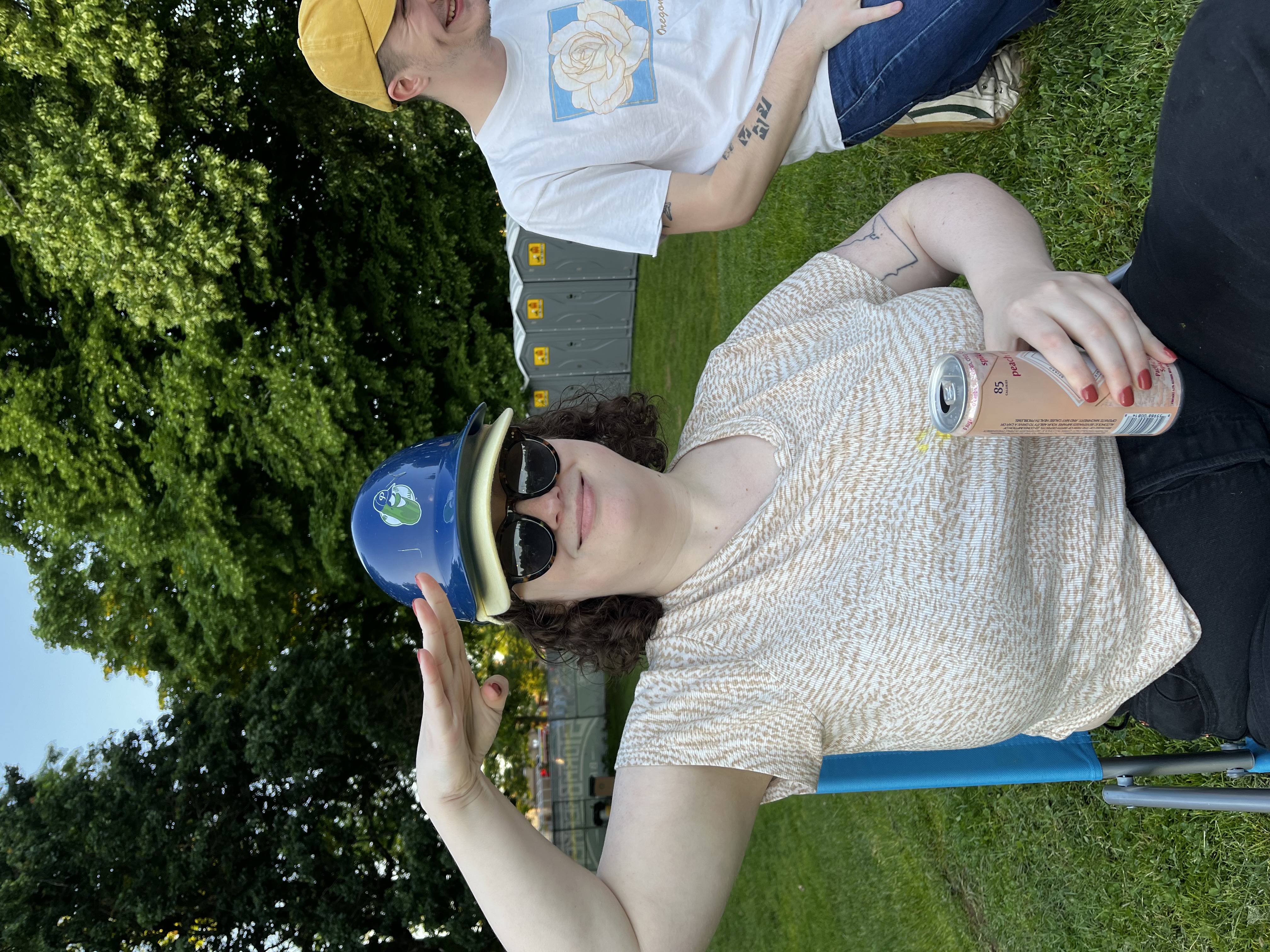 SR wishing you goodbye